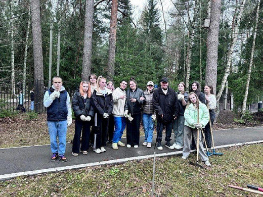 Студенты колледжа пищевой промышленности навестили ветеранов в доме-интернате «Лесное»